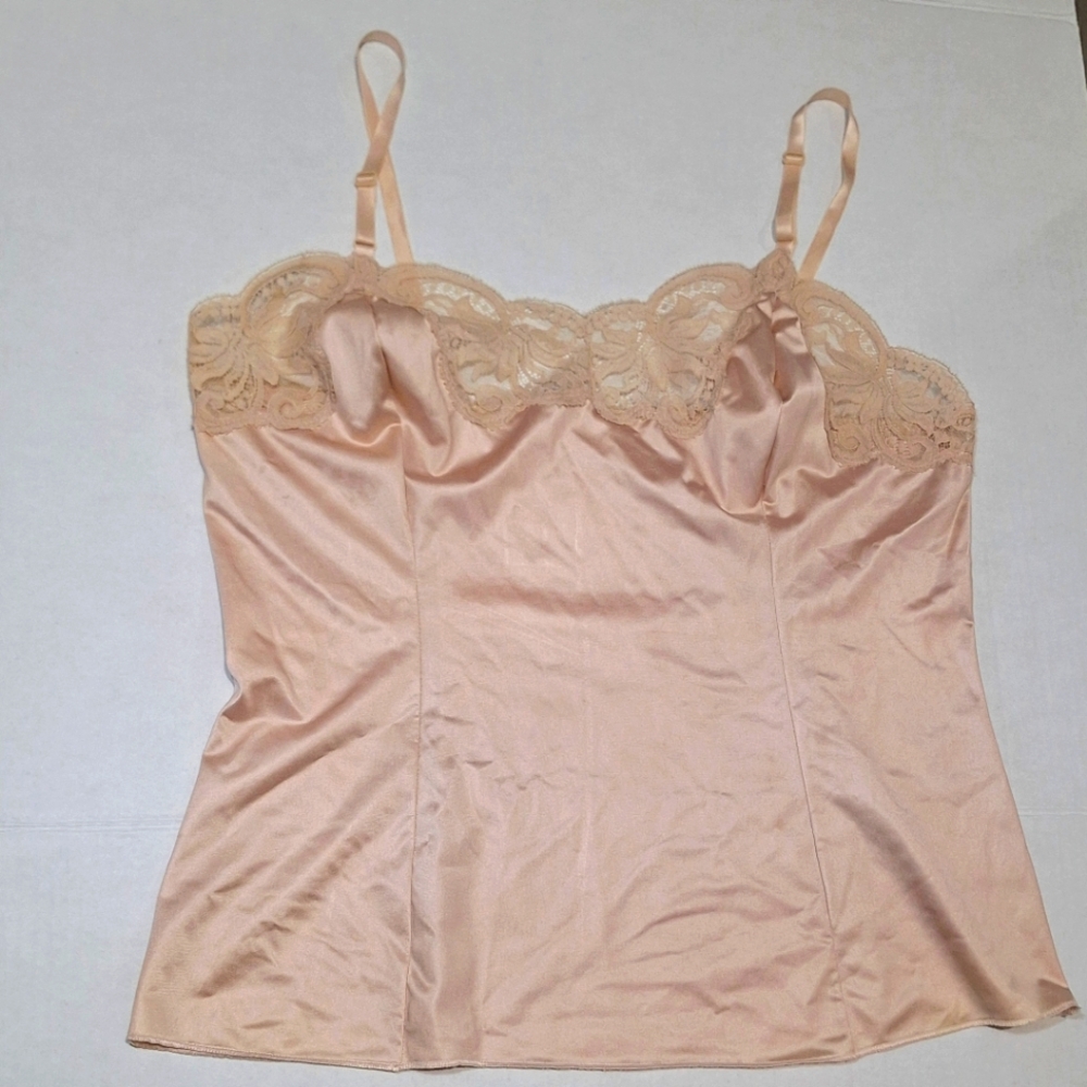 Vintage Wonder Maid Non Cling Camisole Womans Size 36